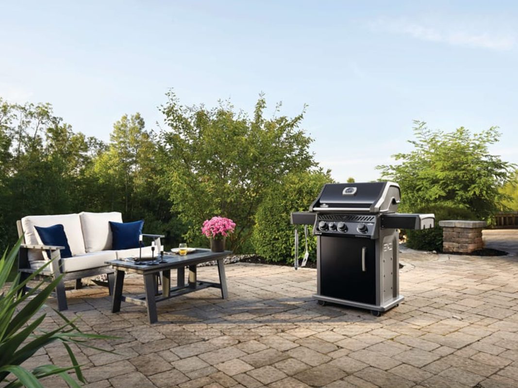 Freestanding 4 Burner BBQs